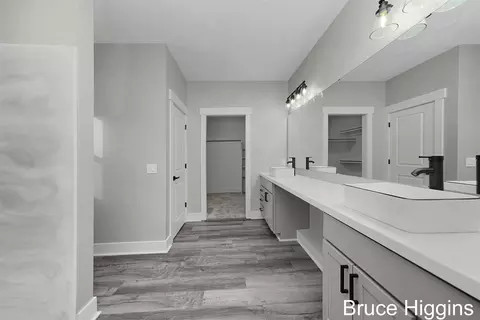 Bath - 8516 Warner, Allendale, MI 49401 photo 2 of 4