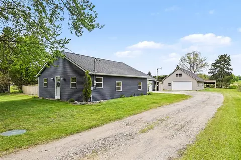 861 132nd, Wayland, MI 49348