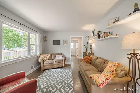 Living - 716 Alderman, Belding, MI 48809 photo 2 of 3
