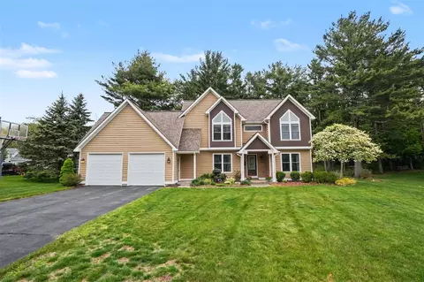 205 Woodlark, Holland, MI 49424