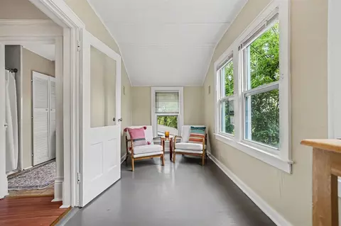 Entry Way - 512 Marsh, Saint Joseph, MI 49085 photo 1 of 2