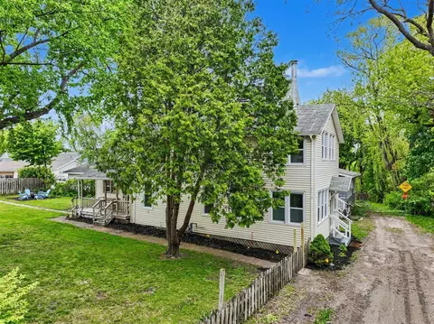 Exterior - 512 Marsh, Saint Joseph, MI 49085 photo 4 of 4