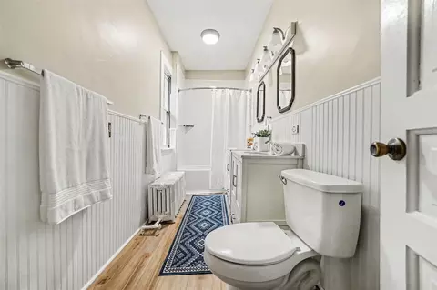 Bath - 512 Marsh, Saint Joseph, MI 49085 photo 1 of 3