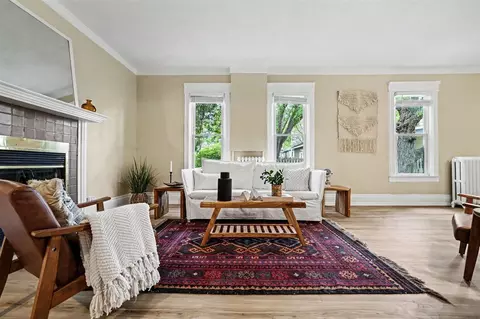Living - 512 Marsh, Saint Joseph, MI 49085 photo 3 of 3