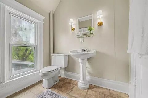 Bath - 512 Marsh, Saint Joseph, MI 49085 photo 3 of 3