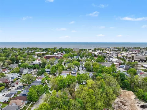 View/Area - 512 Marsh, Saint Joseph, MI 49085 photo 1 of 3