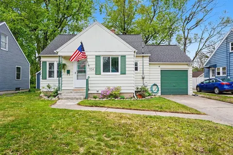 1104 Hoyt, Grand Rapids, MI 49507