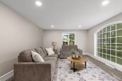 Living - 131 Third, Lakeview, MI 48850 photo 4 of 5