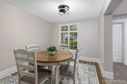 Dining - 131 Third, Lakeview, MI 48850 photo 2 of 2