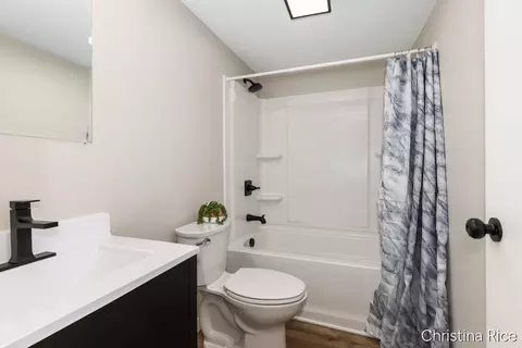Bath - 131 Third, Lakeview, MI 48850 photo 2 of 2