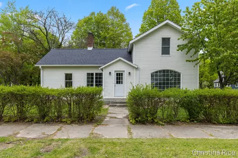131 Third, Lakeview, MI 48850