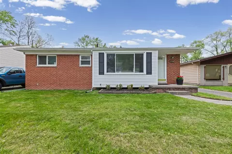 15370 Deering, Livonia, MI 48154