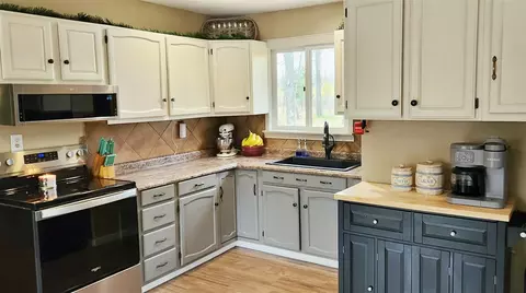 845 E Washington, White Cloud, MI 49349 photo 5