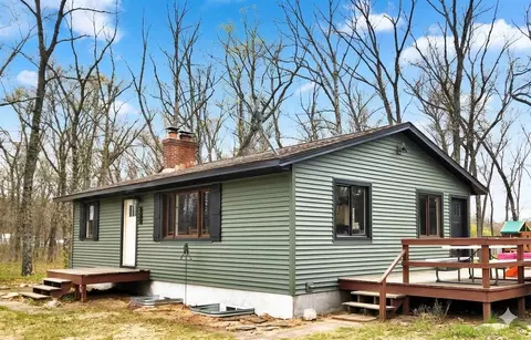 845 E Washington, White Cloud, MI 49349 photo 2