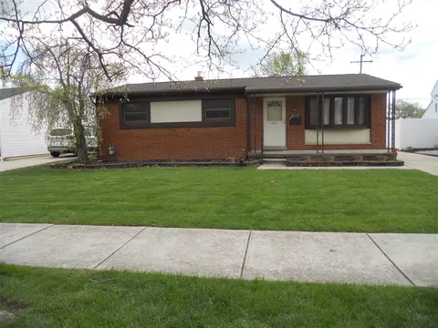 22119 Candace, Rockwood, MI 48173