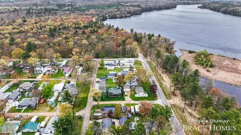 View/Area - 1653 S Beech, White Cloud, MI 49349 photo 3 of 4