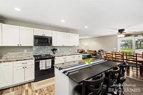 Kitchen - 1653 S Beech, White Cloud, MI 49349 photo 4 of 6