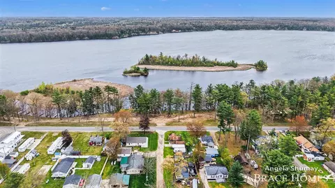 View/Area - 1653 S Beech, White Cloud, MI 49349 photo 1 of 4