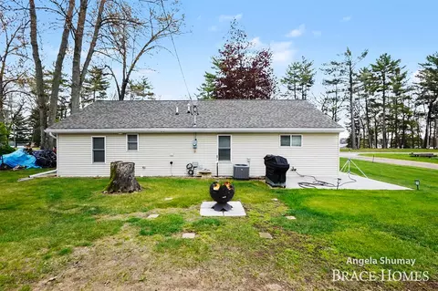 Exterior - 1653 S Beech, White Cloud, MI 49349 photo 5 of 6