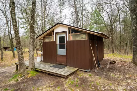 936 E Frst, White Cloud, MI 49349 photo 13
