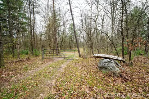 936 E Frst, White Cloud, MI 49349 photo 6