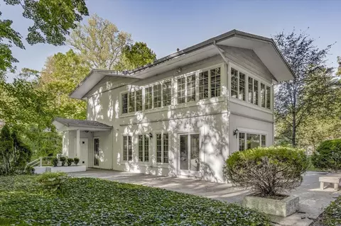 14847 Lakeshore, Lakeside, MI 49116