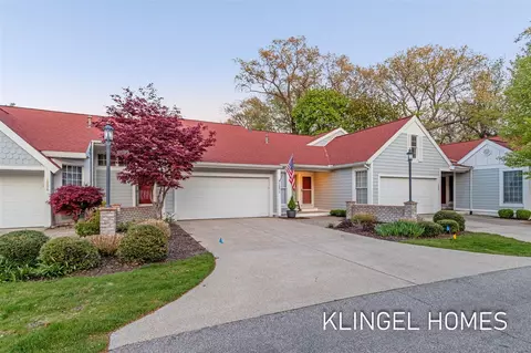 16873 Landing #33, Spring Lake, MI 49456