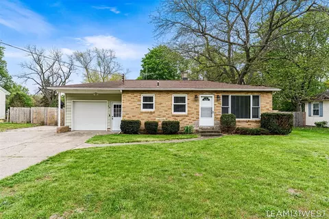 754 Riley, Holland, MI 49424
