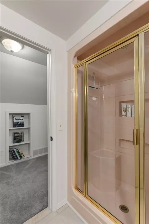Bath - 36840 Chase, Romulus, MI 48174 photo 6 of 6