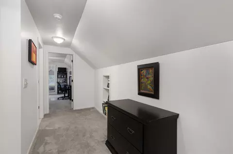 Entry Way - 36840 Chase, Romulus, MI 48174 photo 2 of 2