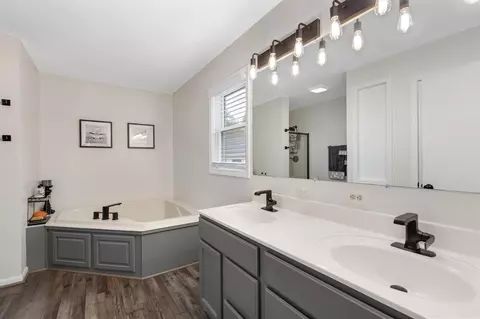 Bath - 36840 Chase, Romulus, MI 48174 photo 3 of 6