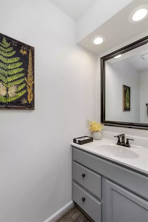 Bath - 36840 Chase, Romulus, MI 48174 photo 1 of 6