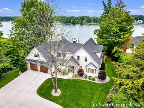 17870 W Spring Lk, Spring Lake, MI 49456
