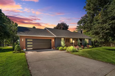 400 Barber, Spring Lake, MI 49456