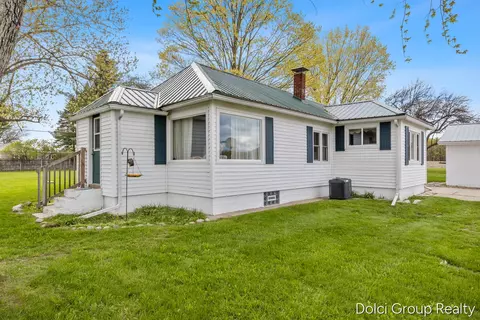 20690 Coolidge, Big Rapids, MI 49307 photo 2