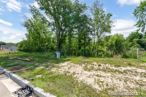 3044 Arbor Crk, Kentwood, MI 49512