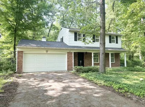 7325 Sheffield, Ada, MI 49301