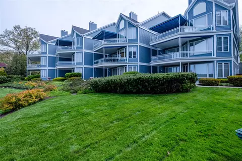 4144 Ridge #8, Stevensville, MI 49127