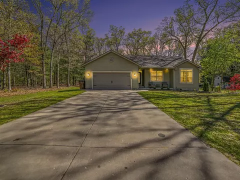 1523 Destiny, Muskegon, MI 49445