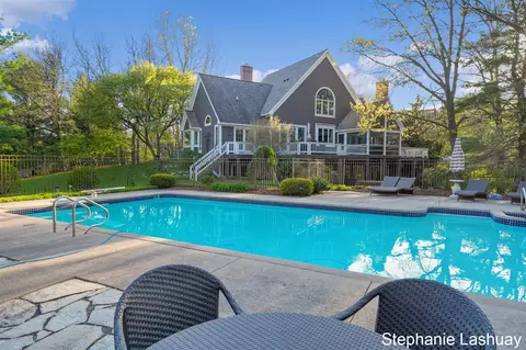 8250 Rum Crk, Rockford, MI 49341