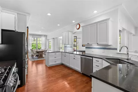Kitchen - 1050 102nd, Plainwell, MI 49080 photo 1 of 6