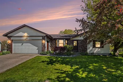 2670 Thorn Crk, Grand Rapids, MI 49508
