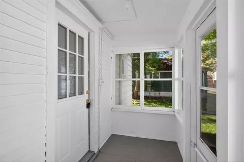 Exterior - 610 Backus, Jackson, MI 49202 photo 5 of 11