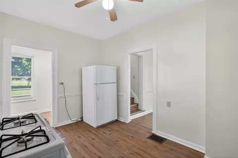 Entry Way - 610 Backus, Jackson, MI 49202 photo 1 of 5