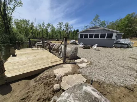 136 Pleasant, Six Lakes, MI 48886
