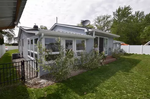 Exterior - 912 West Shr, Bronson, MI 49028 photo 9 of 12