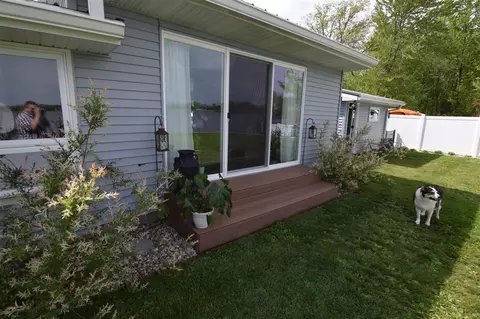 Exterior - 912 West Shr, Bronson, MI 49028 photo 10 of 12