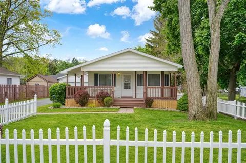 2105 Carlton, Jackson, MI 49203
