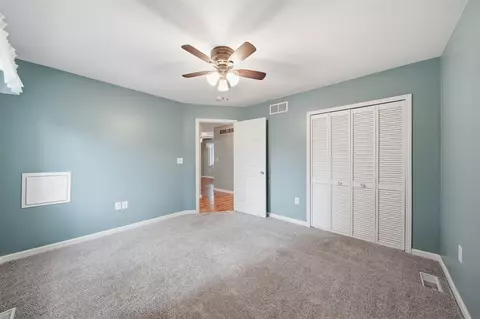 Bedroom - 2105 Carlton, Jackson, MI 49203 photo 2 of 4
