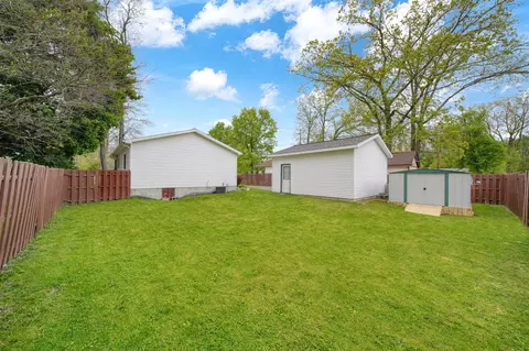 Exterior - 2105 Carlton, Jackson, MI 49203 photo 13 of 14